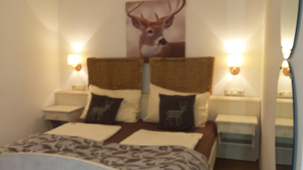 Platzhirsch Zur Alten Wagnerei Gastehaus Bed and Breakfast Saint Wolfgang Buitenkant foto