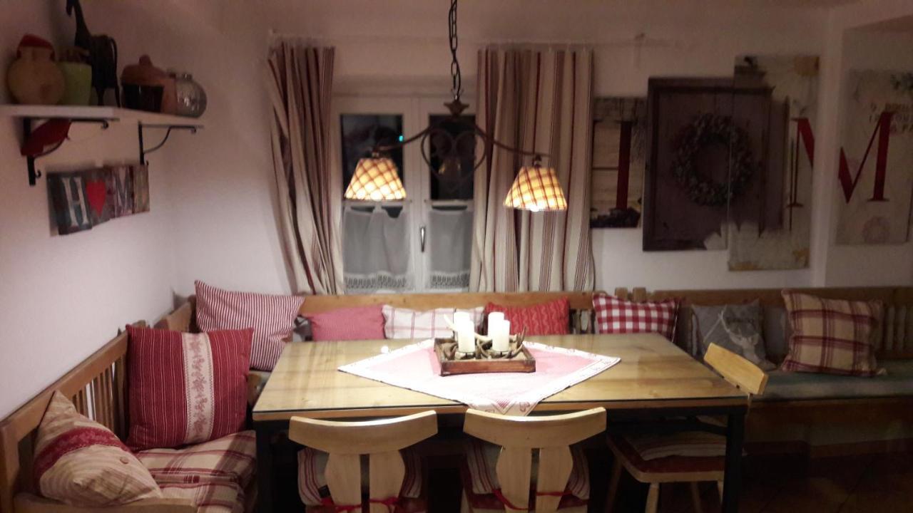 Platzhirsch Zur Alten Wagnerei Gastehaus Bed and Breakfast Saint Wolfgang Buitenkant foto