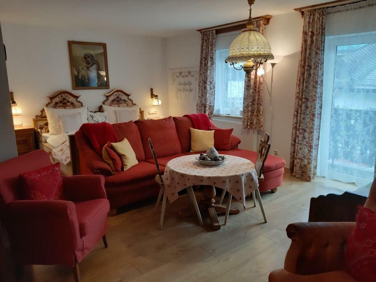 Platzhirsch Zur Alten Wagnerei Gastehaus Bed and Breakfast Saint Wolfgang Buitenkant foto