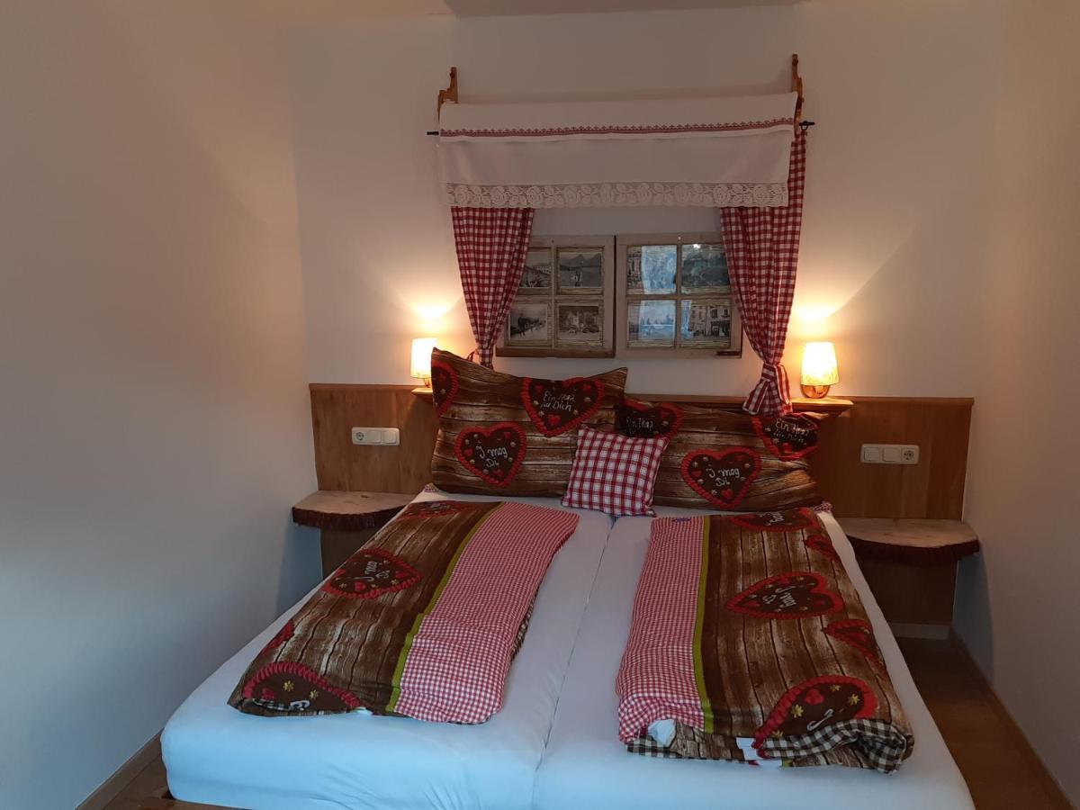 Platzhirsch Zur Alten Wagnerei Gastehaus Bed and Breakfast Saint Wolfgang Buitenkant foto